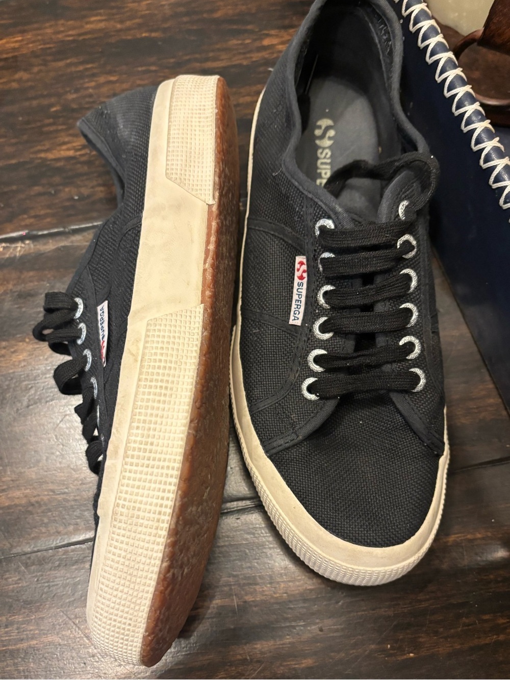 Superga Black Canvas Low-Top Sneakers with Off-White Sole Men’s size 8 - Picture 2 of 8